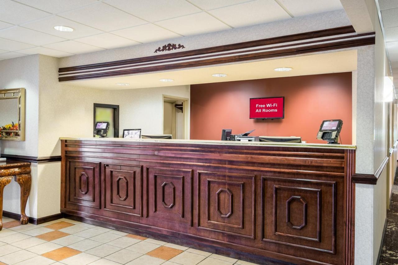 Red Roof Inn Hendersonville Exterior foto